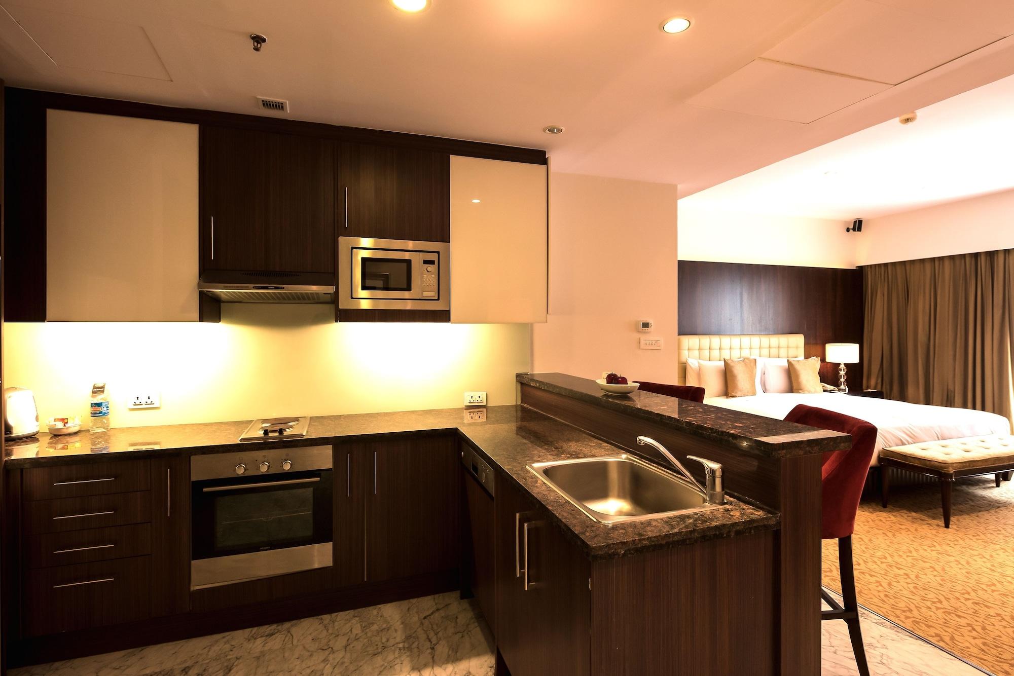 Oakwood Premier Prestige Bangalore Exterior photo