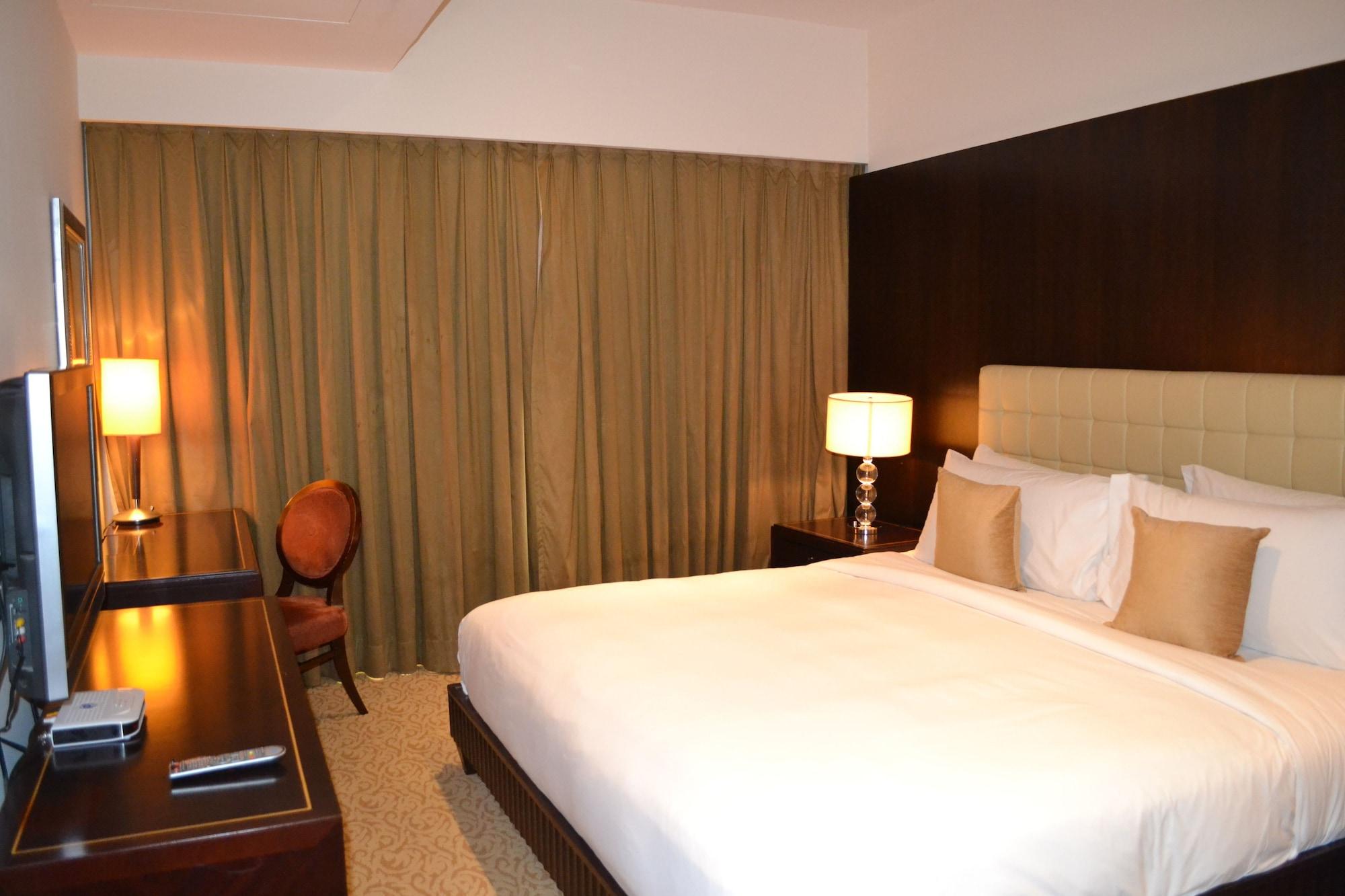Oakwood Premier Prestige Bangalore Exterior photo