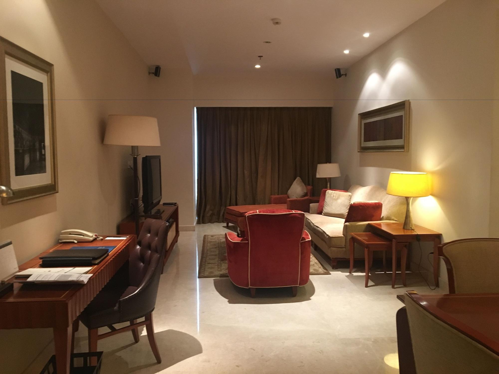 Oakwood Premier Prestige Bangalore Exterior photo